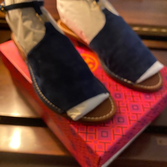 TROY BURCH ROYAL NAVY SUEDE SANDALS SIZE 9.5 - Picture 2 of 6
